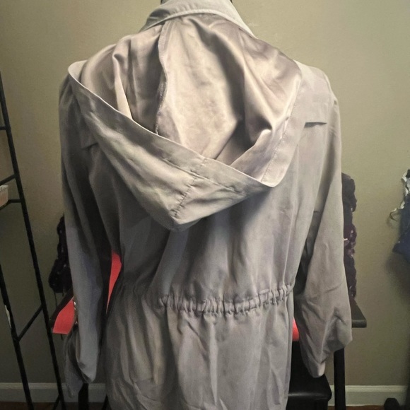 Hoddie - Picture 3 of 4